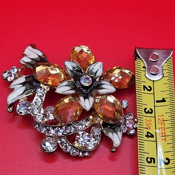Flower Pattern Vintage White and Orange Rhinestones Brooch Pin - Picture 6 of 7